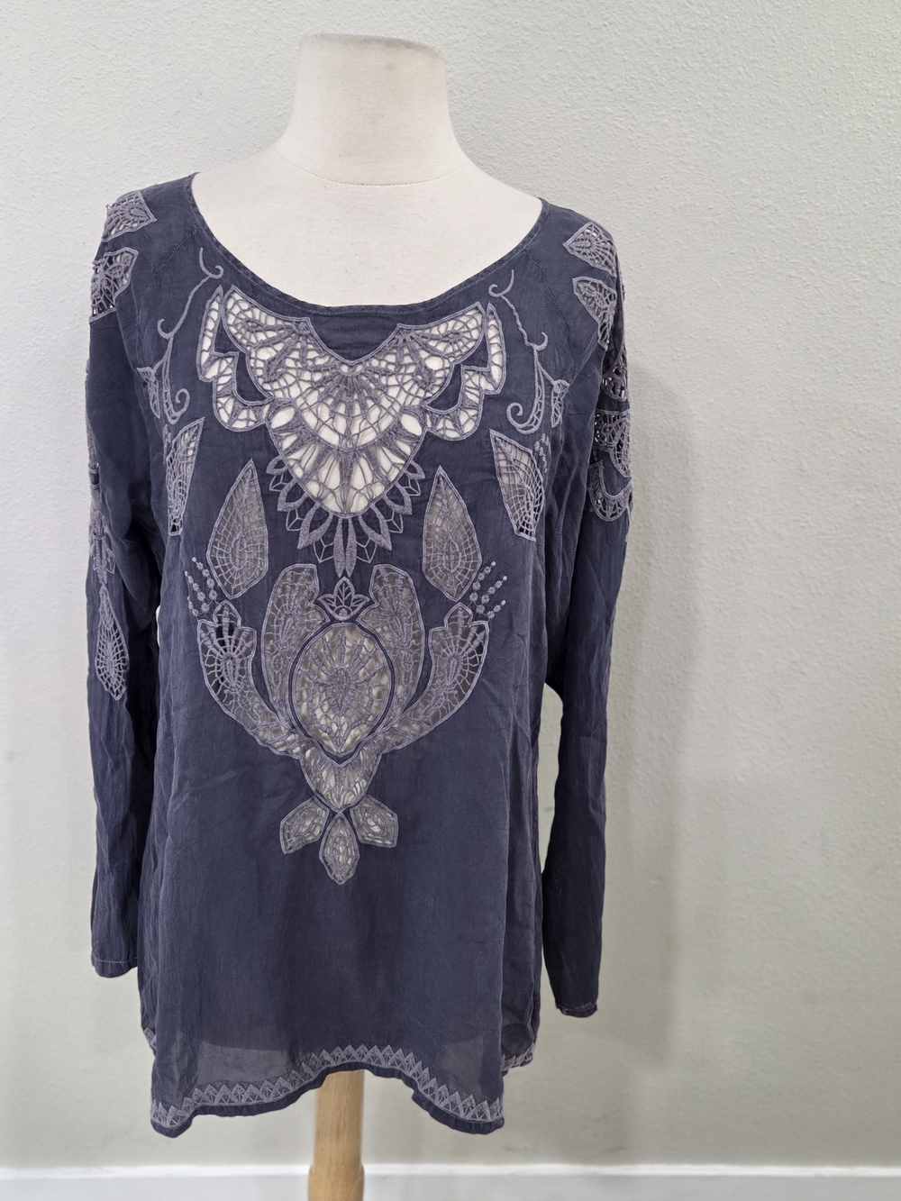 Johnny Was Slate Gray Embroidered Long-Sleeve Tunic